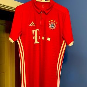 Adidas Soccer Jersey-Men’s size Medium